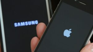 Samsung overtakes Apple to become the world’s biggest phone-maker again